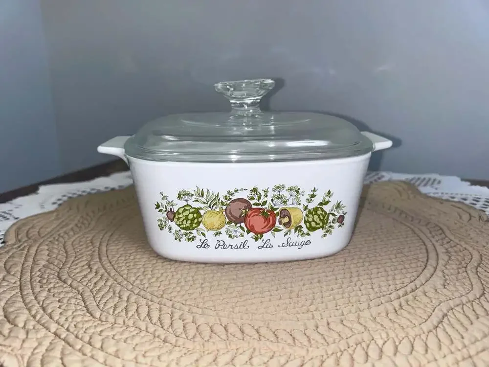 Vintage Corning Ware Le Persil La Sauge 1.5 Quart Casserole Dish Pyrex Lid